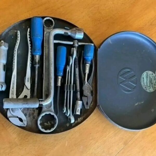 Vw beetle tool kit - Image 2